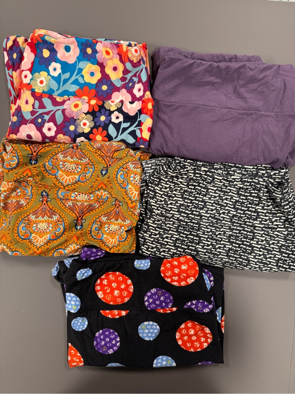 LuLaRoe Tall & Curvy Leggings - bundle of five, Multi-Pattern